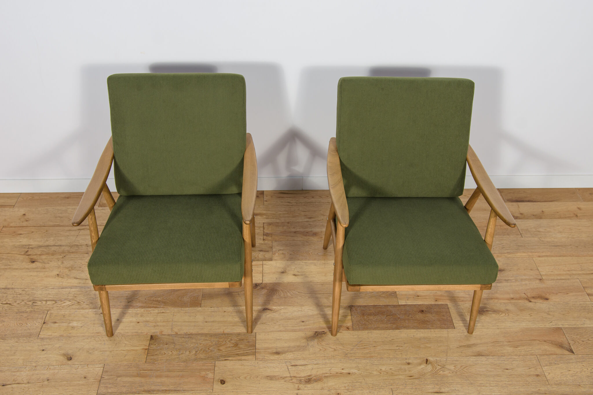 Mid-Century Modern Armchairs from TON, Czechoslovakia, 1960s, Set of 2
