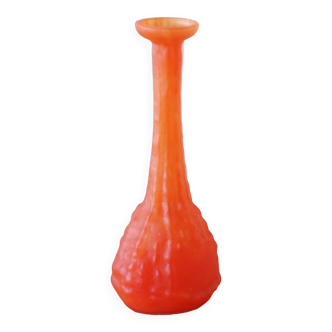 Vase orange en pâte de verre art nouveau