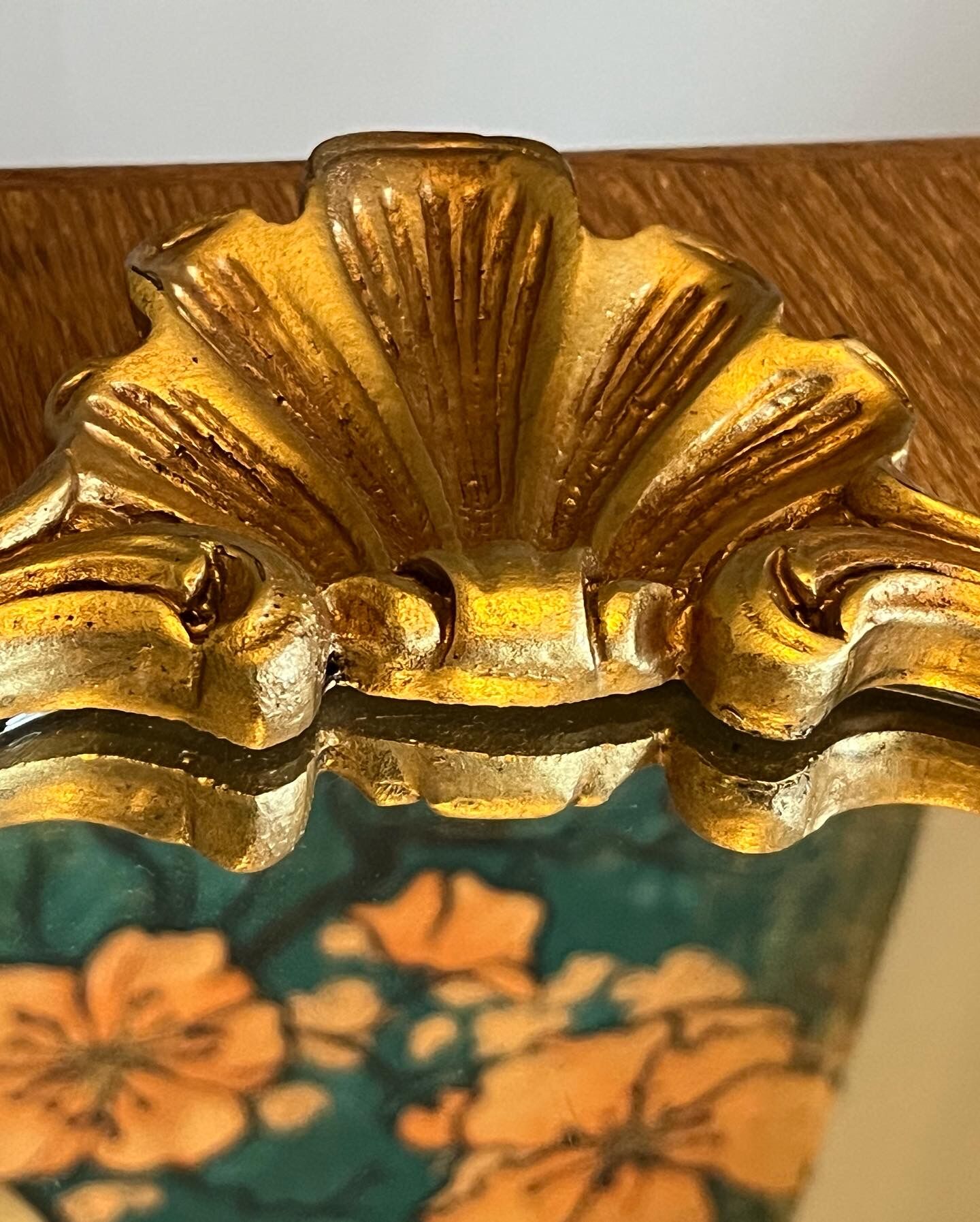 Mirror shell Louis XV style