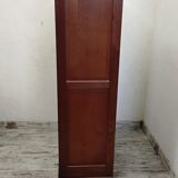 Double curtain cabinet