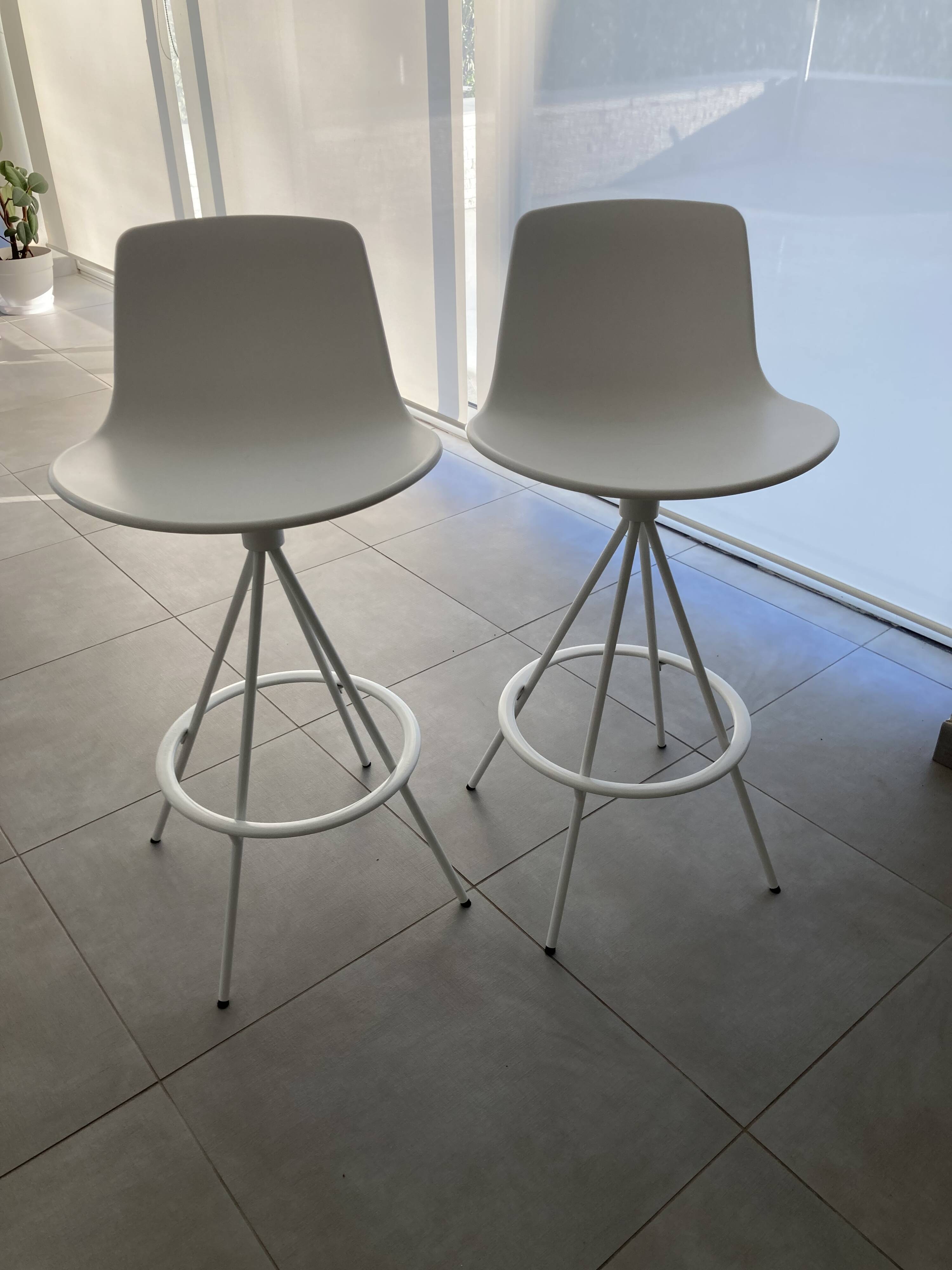 FIXED HIGH STOOL ENEA DESIGN