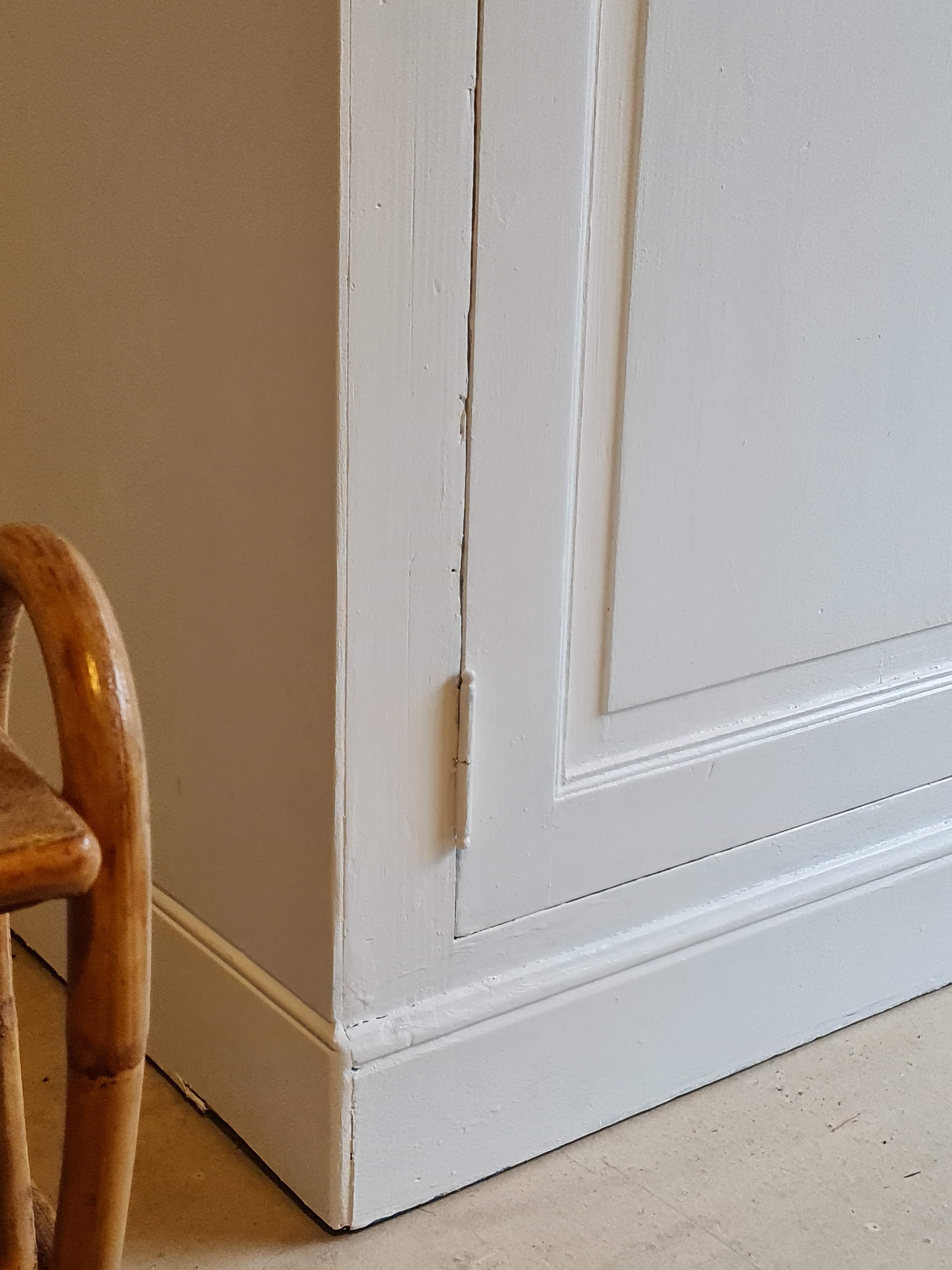 Vintage Parisian buffet-minded countertop