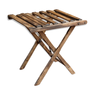 Children's folding chair