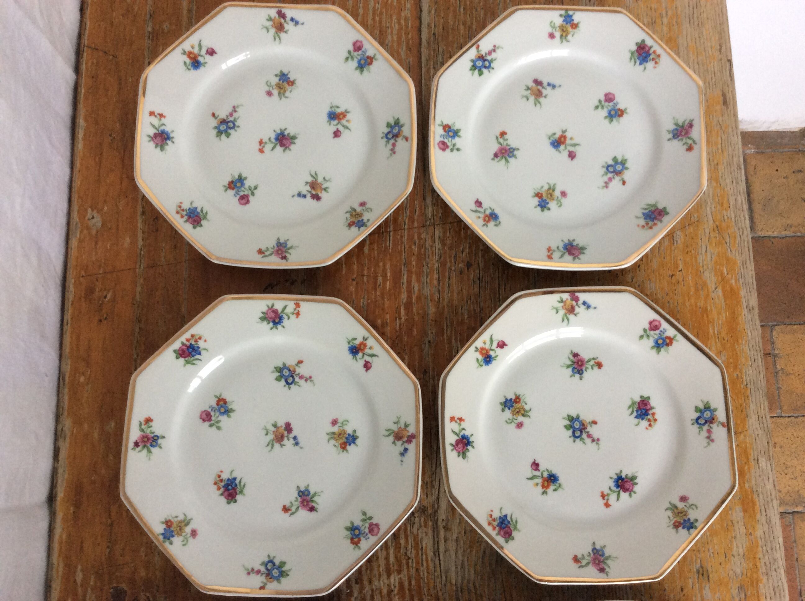 Set of 7 vintage porcelain dessert plates