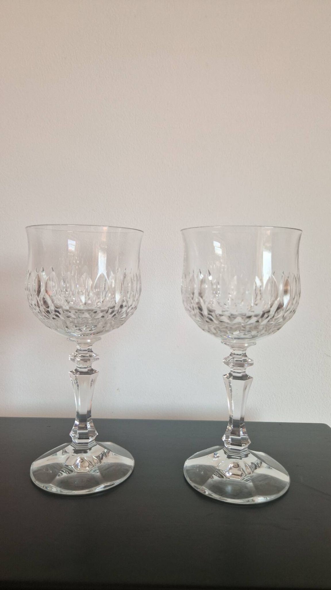Pair of cut crystal wine glasses Schott Zwiesel