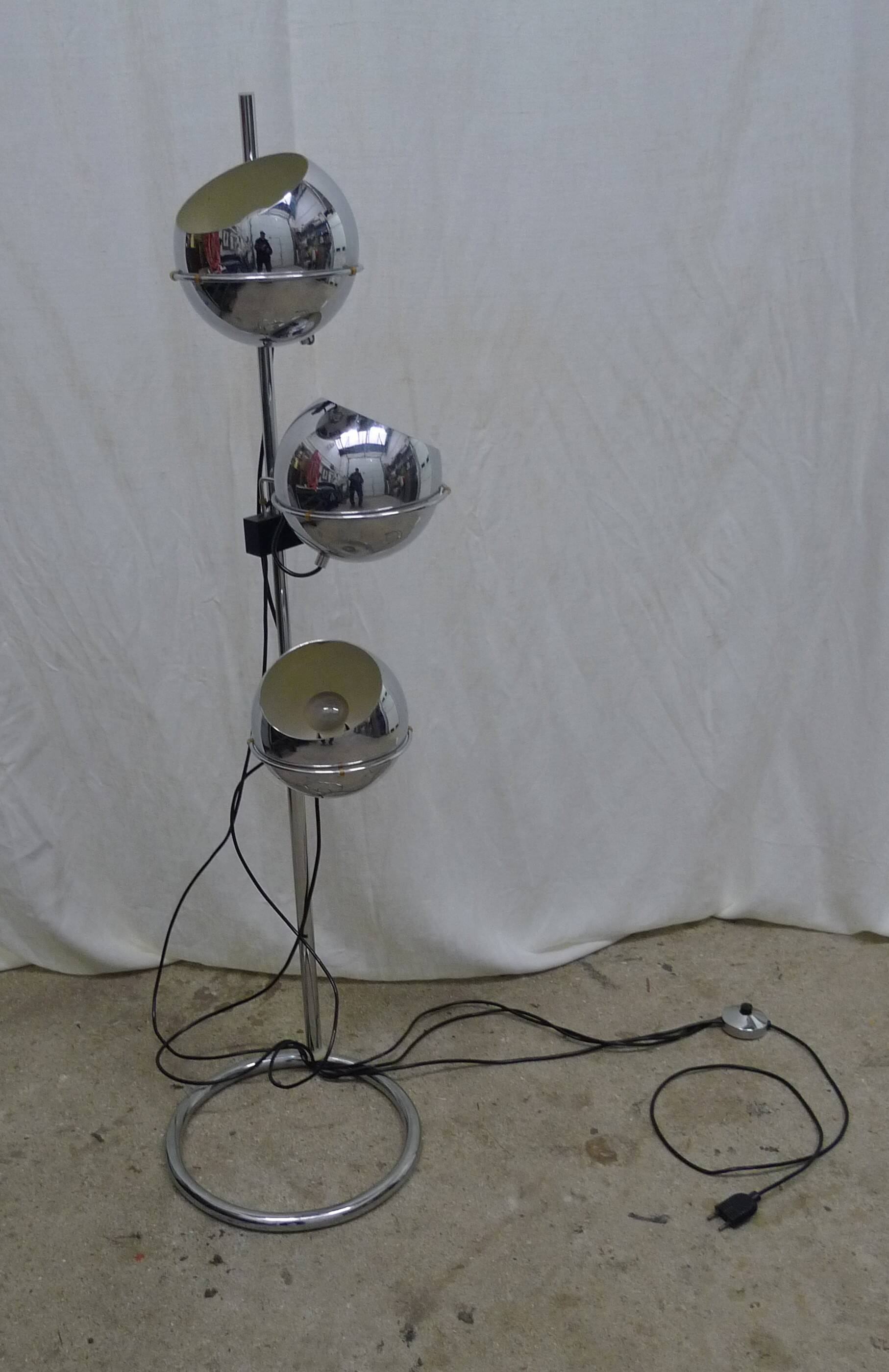 Reggiani vintage eye-ball floor lamp