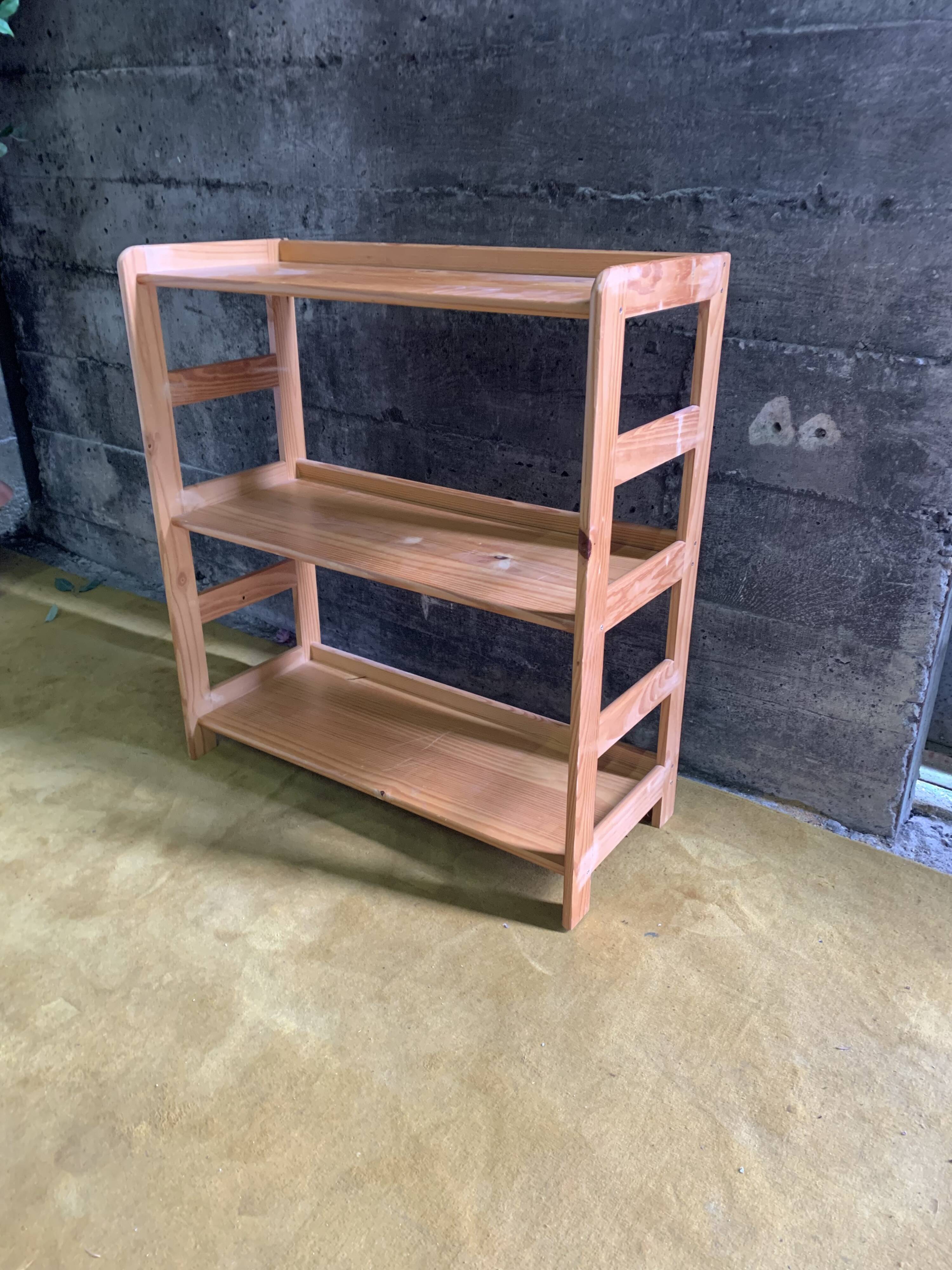 Bookshelf in pine An80