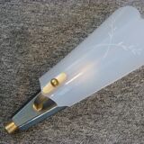 Typical applies 1950 plexiglass to the vintage 50's branches