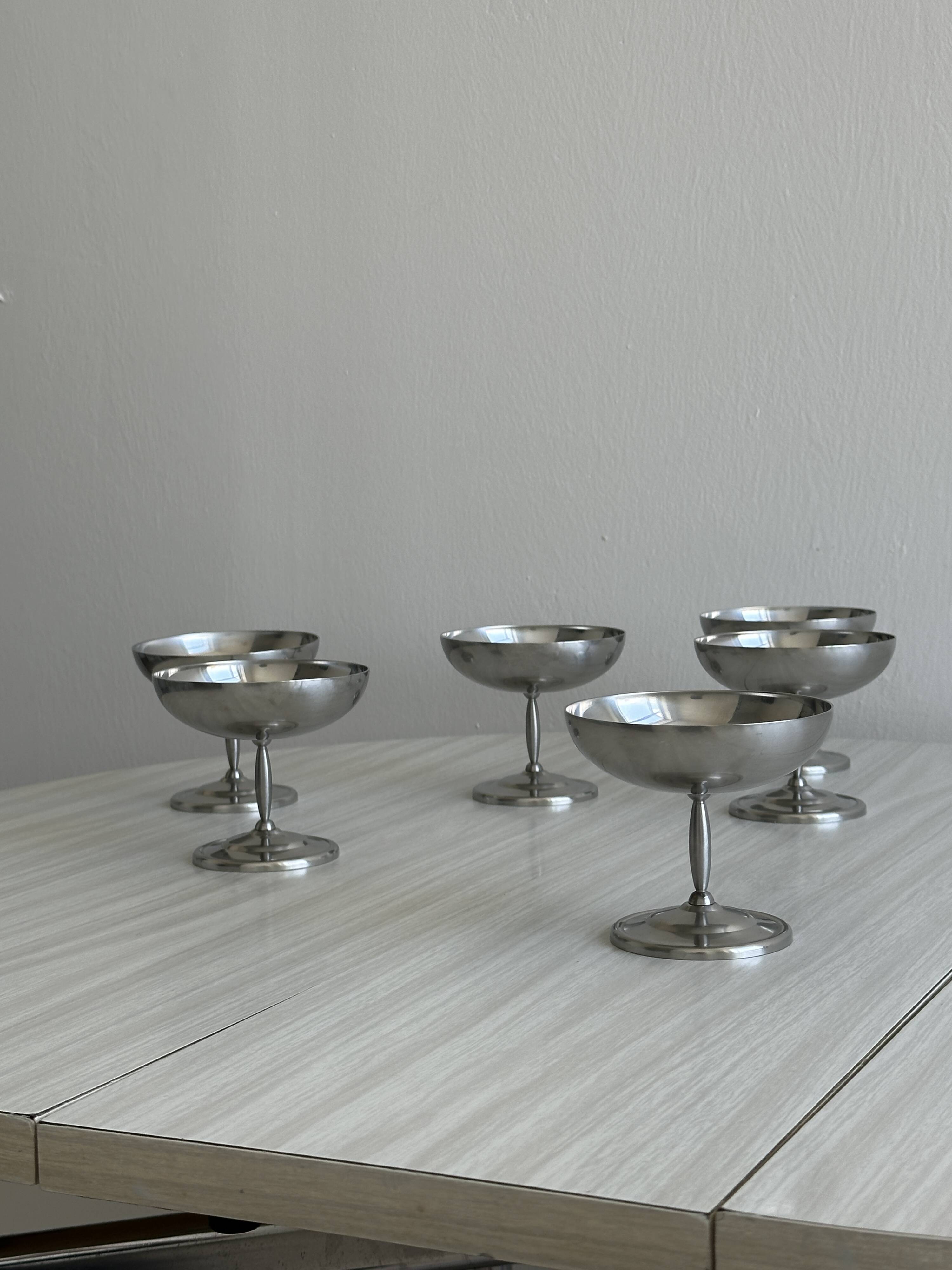 6 stainless steel dessert bowls