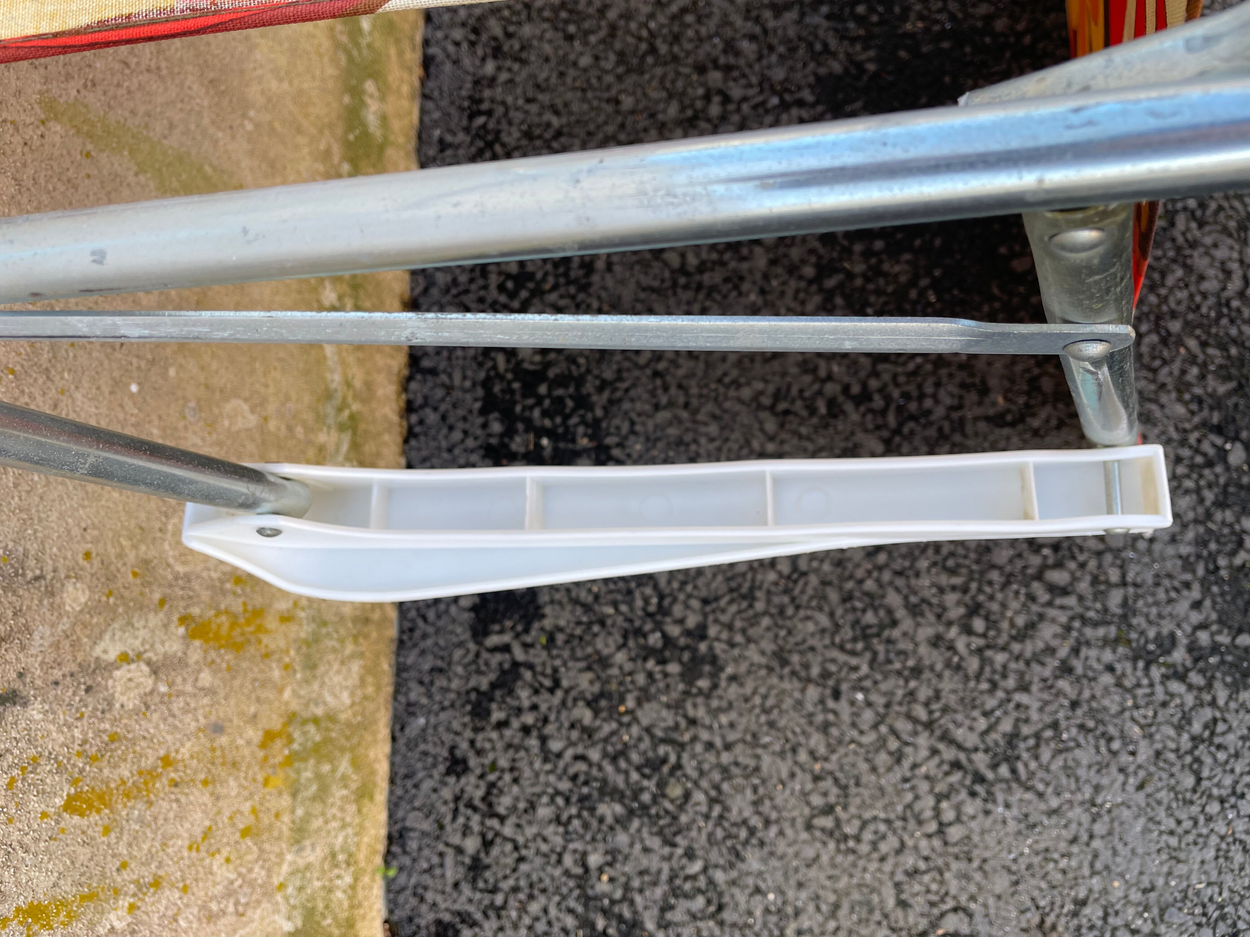 Foldable camping chair