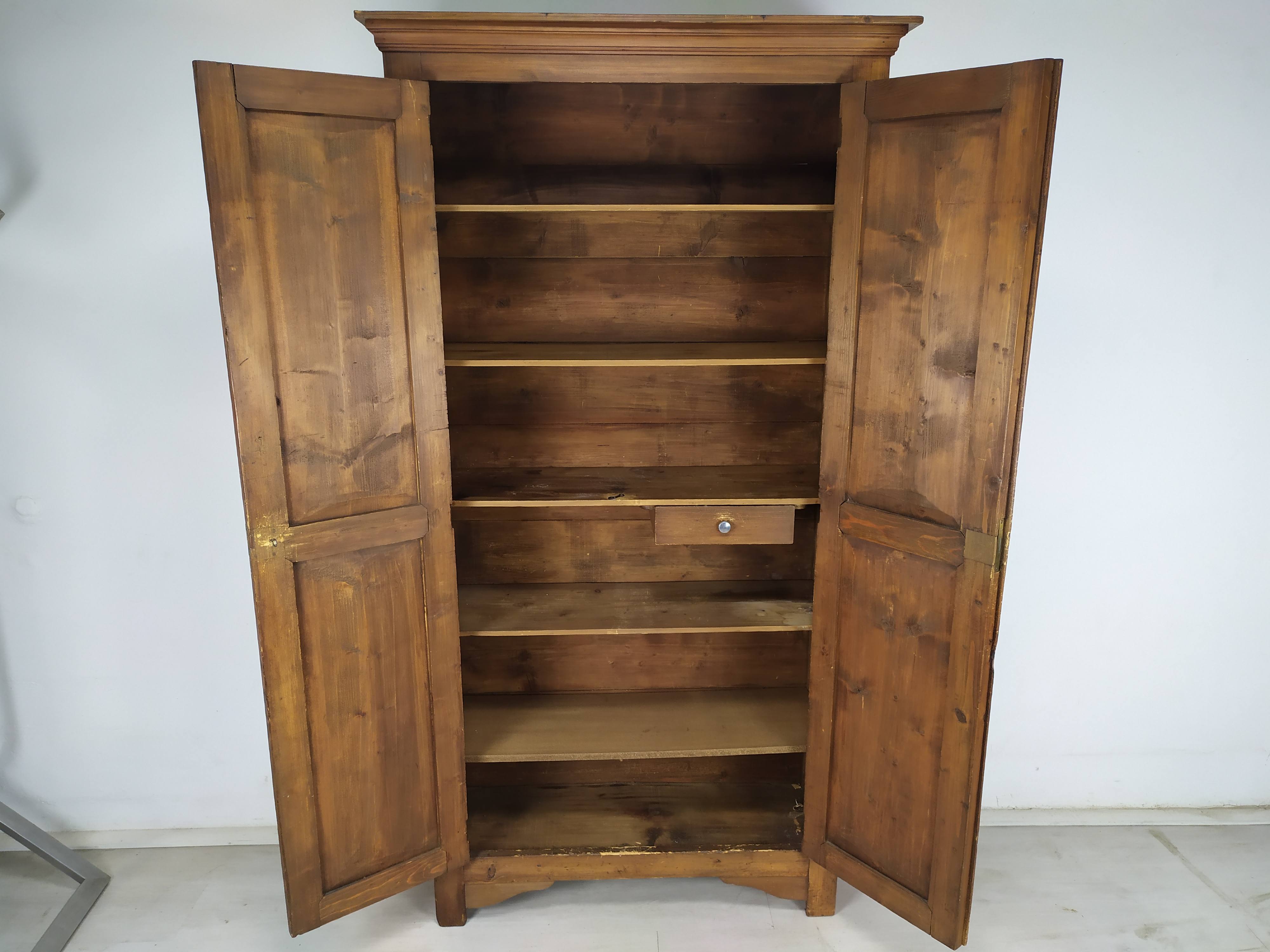 Parisian wardrobe fir tree