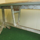 Winemaker in pine table