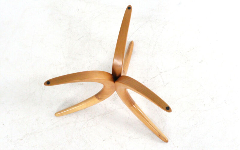 Alma möbel coffee table with boomerang legs and glass top