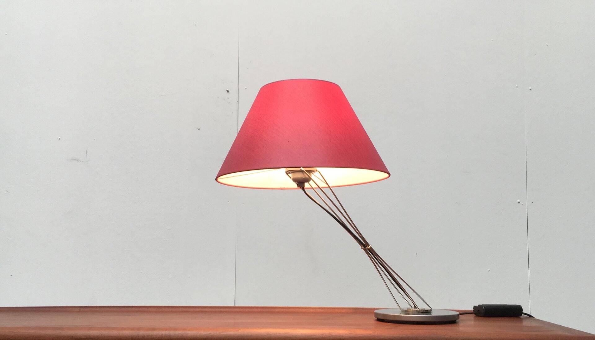 Contemporary table lamp Liz by Yaacov Kaufmann for Lumina