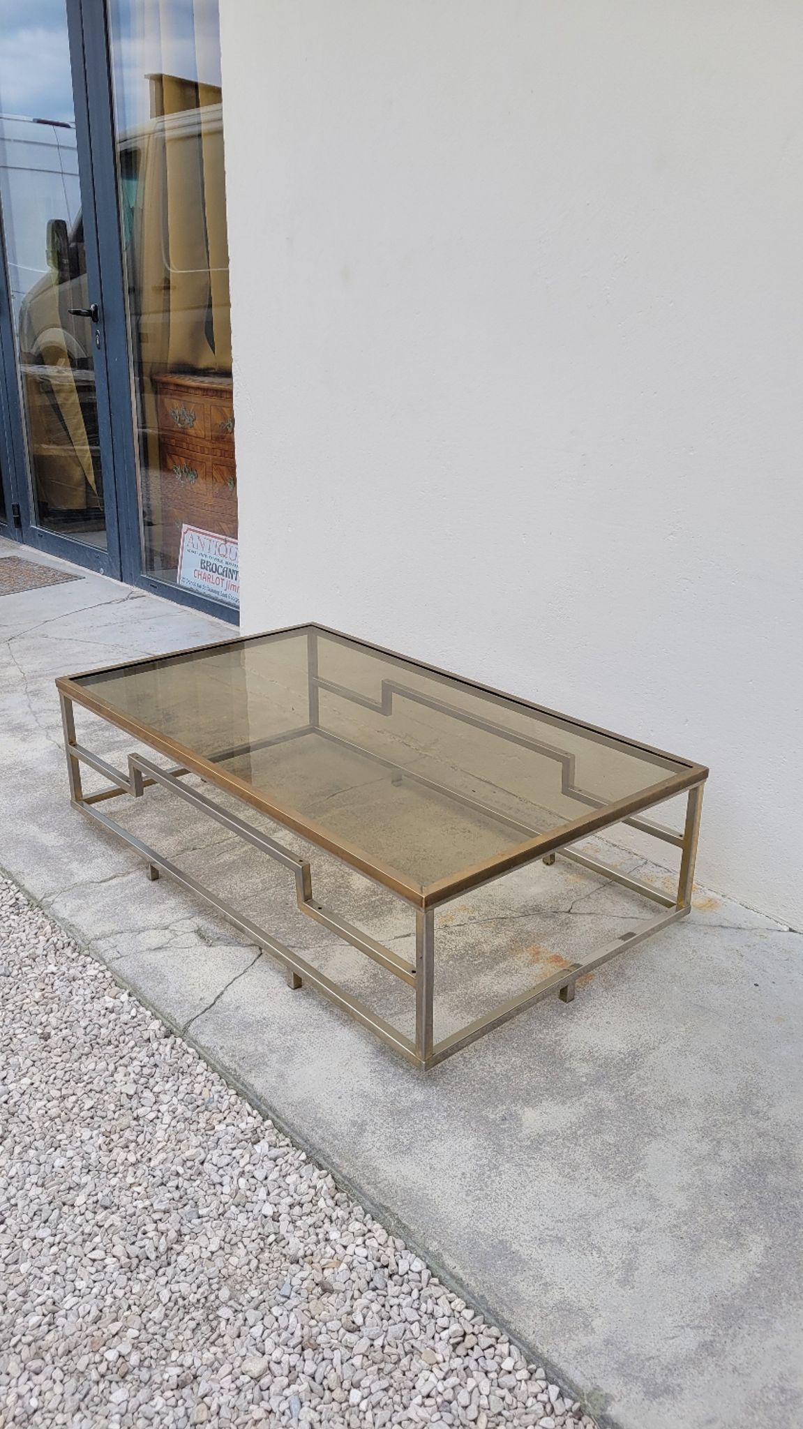 Table basse rectangulaire en laiton et métal chromé 1970 design