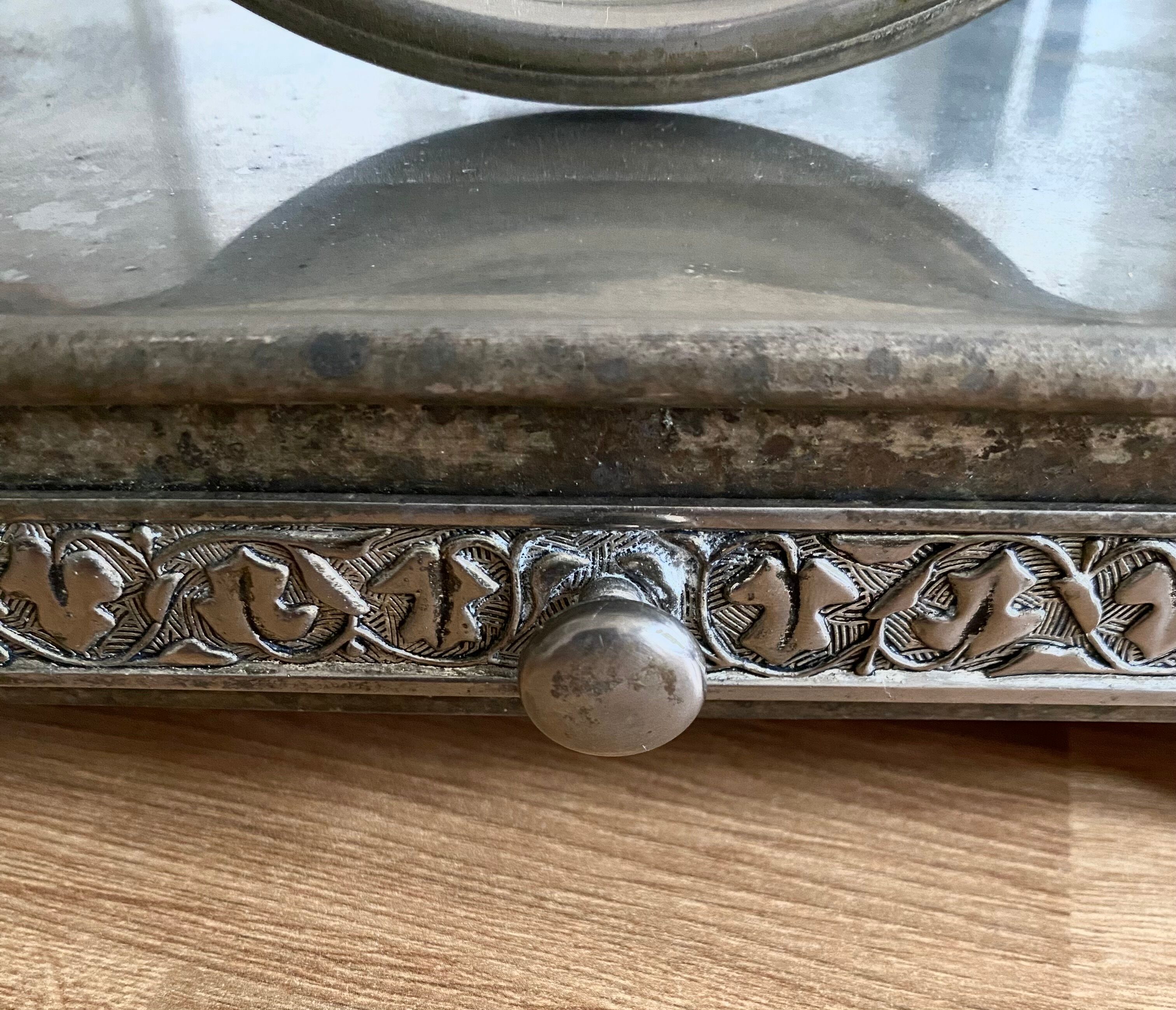 Table mirror, Vera Lucino, silver plated