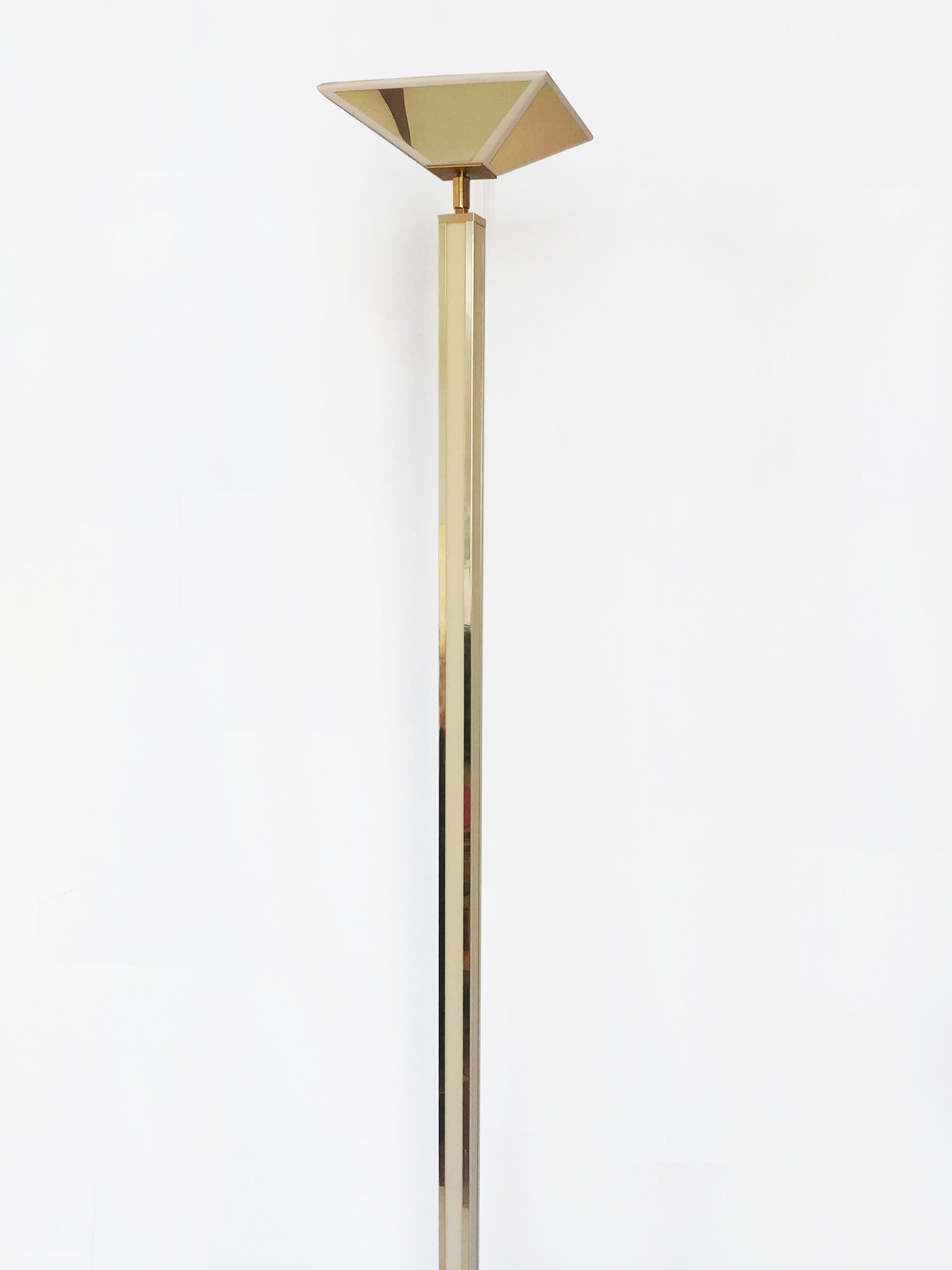 Romeo House halogen lamppost from the 1970s