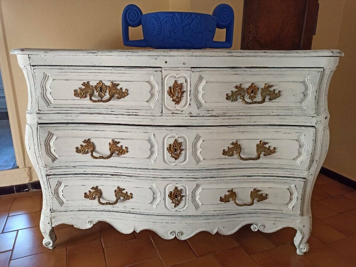 18th Century Louis XV Curved Chest of Drawers