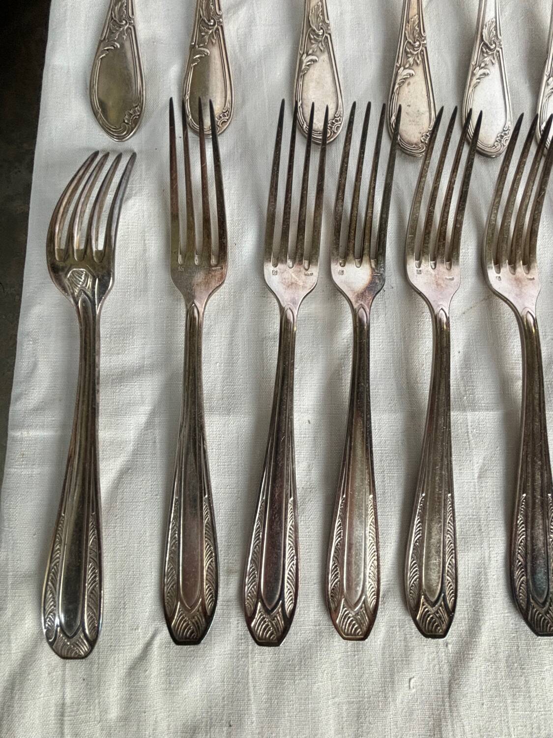 Silver metal cutlery
