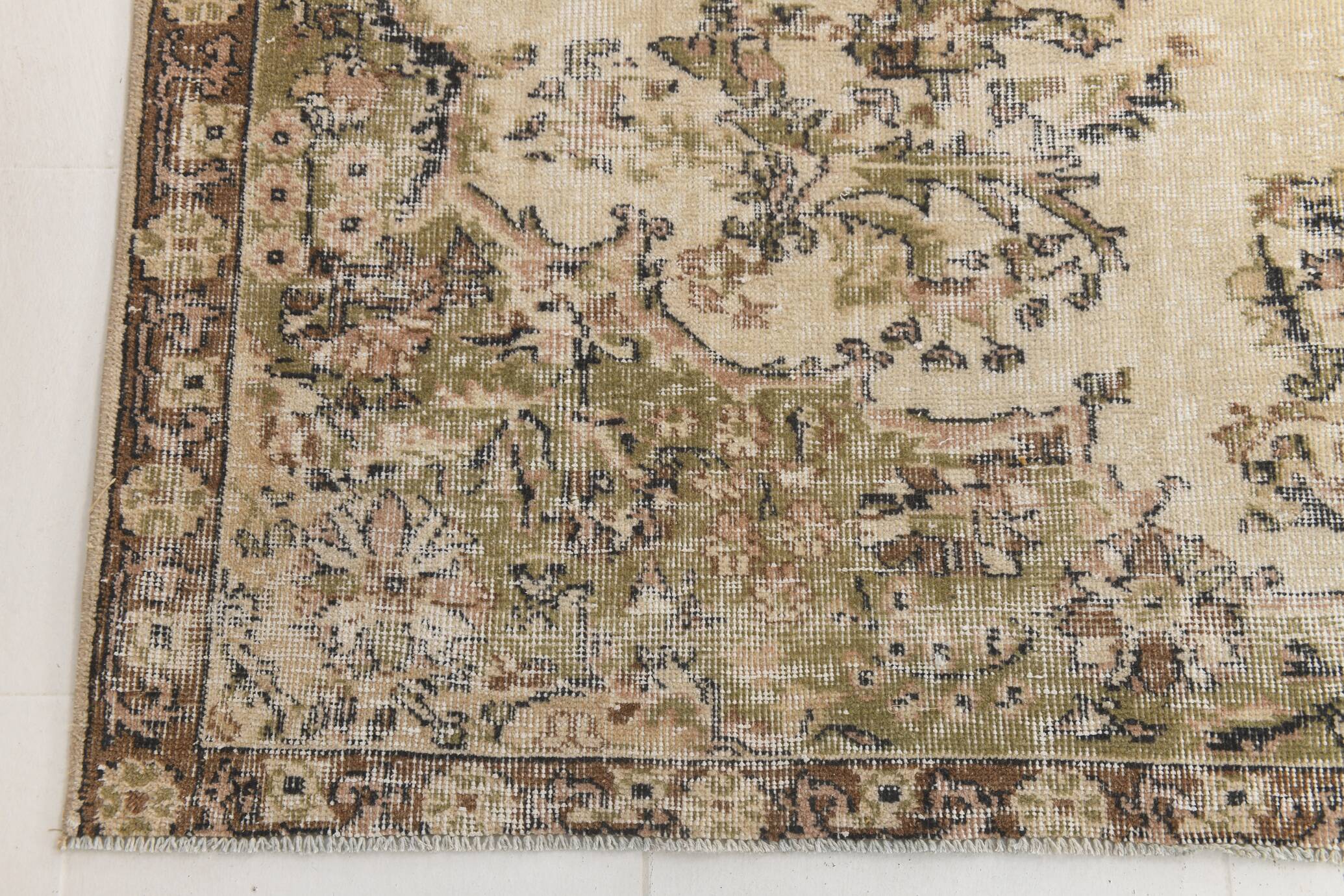 7x9 Cream & Green Floral Pattern Vintage Area Rug, 202x278Cm