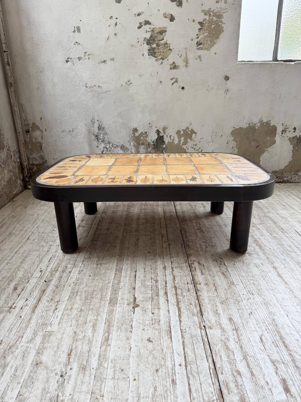 Capron “herbarium” oval coffee table