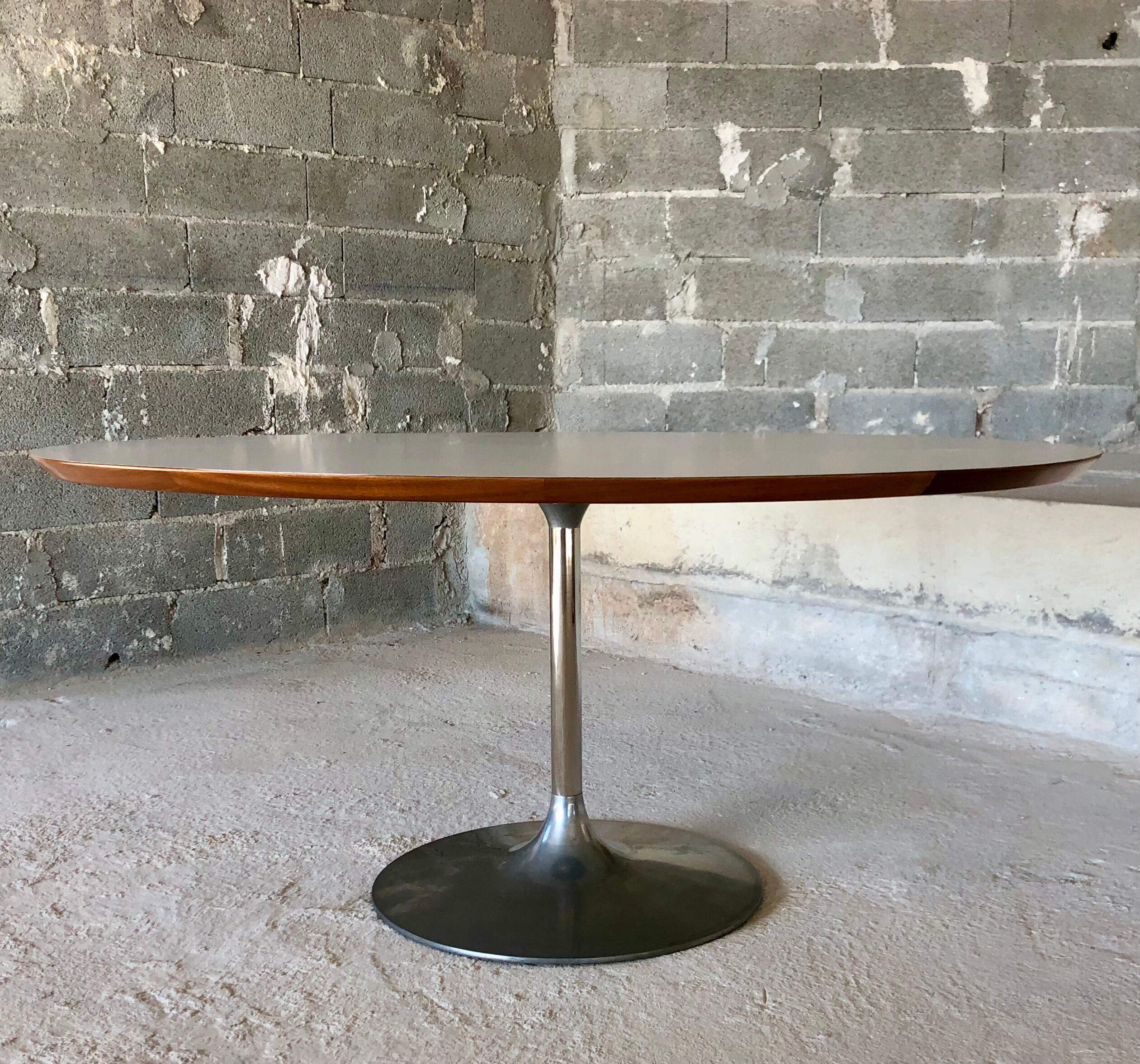 Dining table "Circle" by Pierre Paulin for Artifort, France 60s