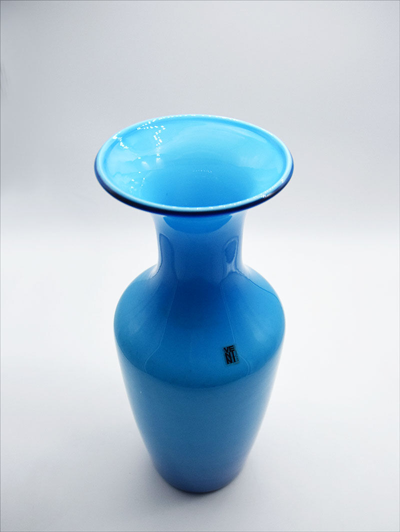 Vase Venini Opalino, années 1970
