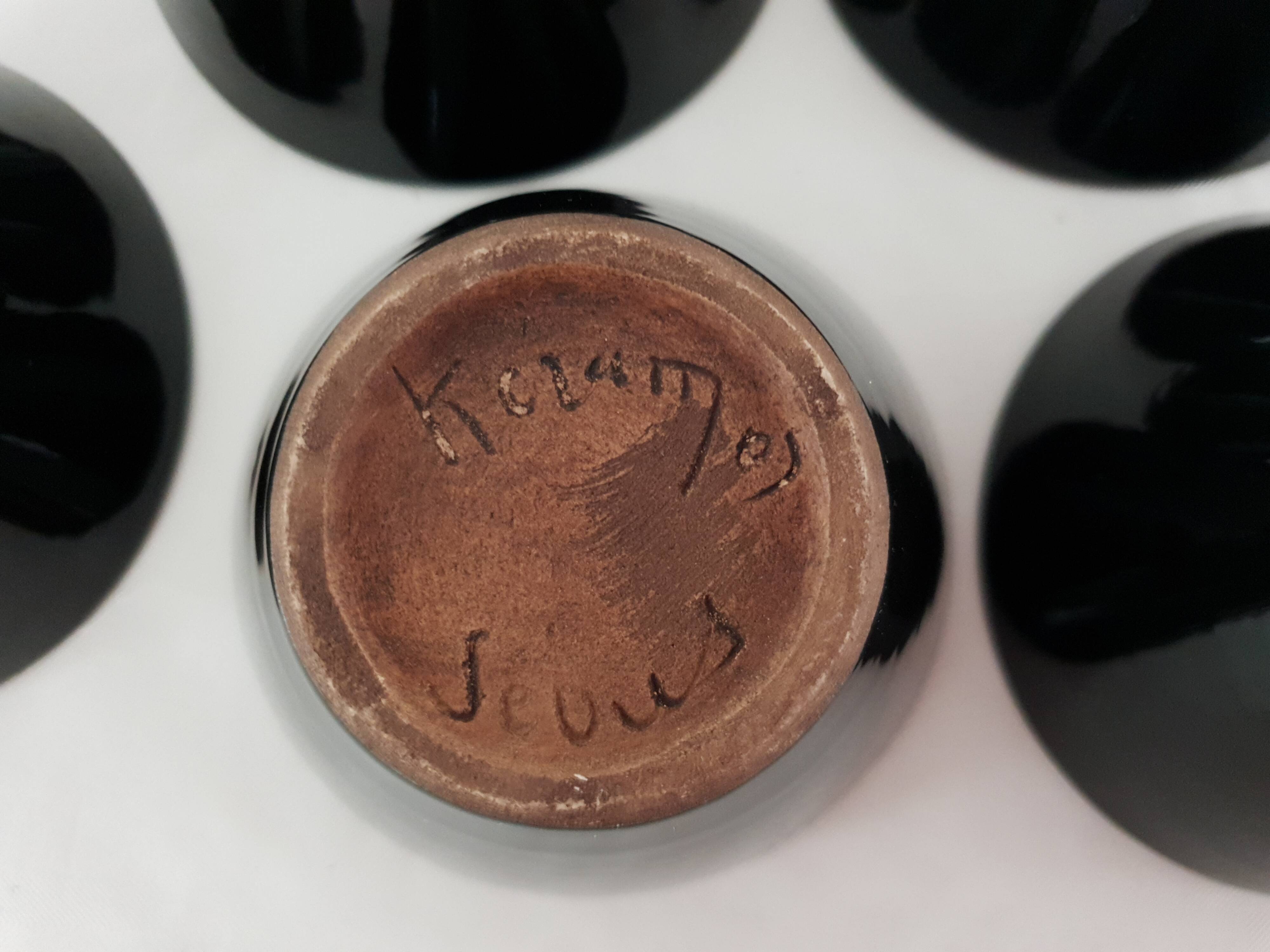 Set of 5 small black & yellow ceramic bowls (Ramekins) signed Kéramos Sèvres