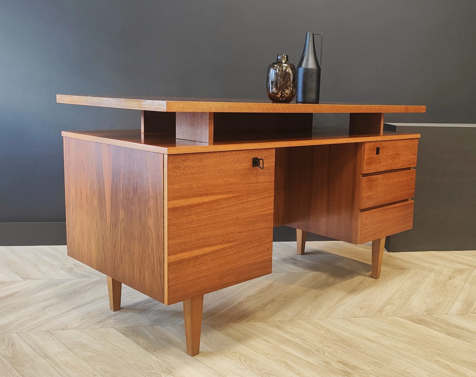 Mid Century bureau