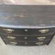 Commode galbée alsacienne XVIIIème patinée