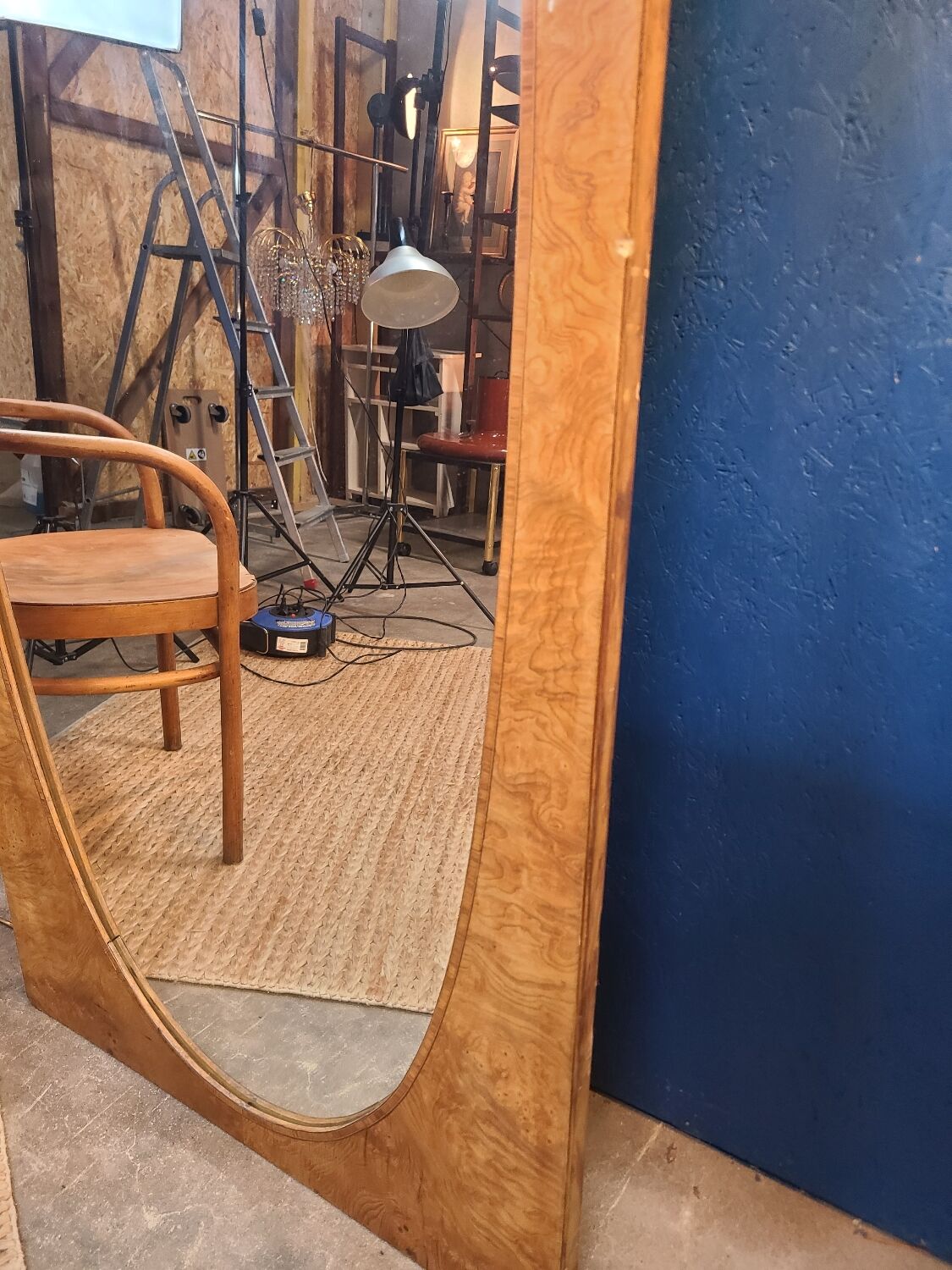 Miroir vintage géant bois clair miroir ovale 1920