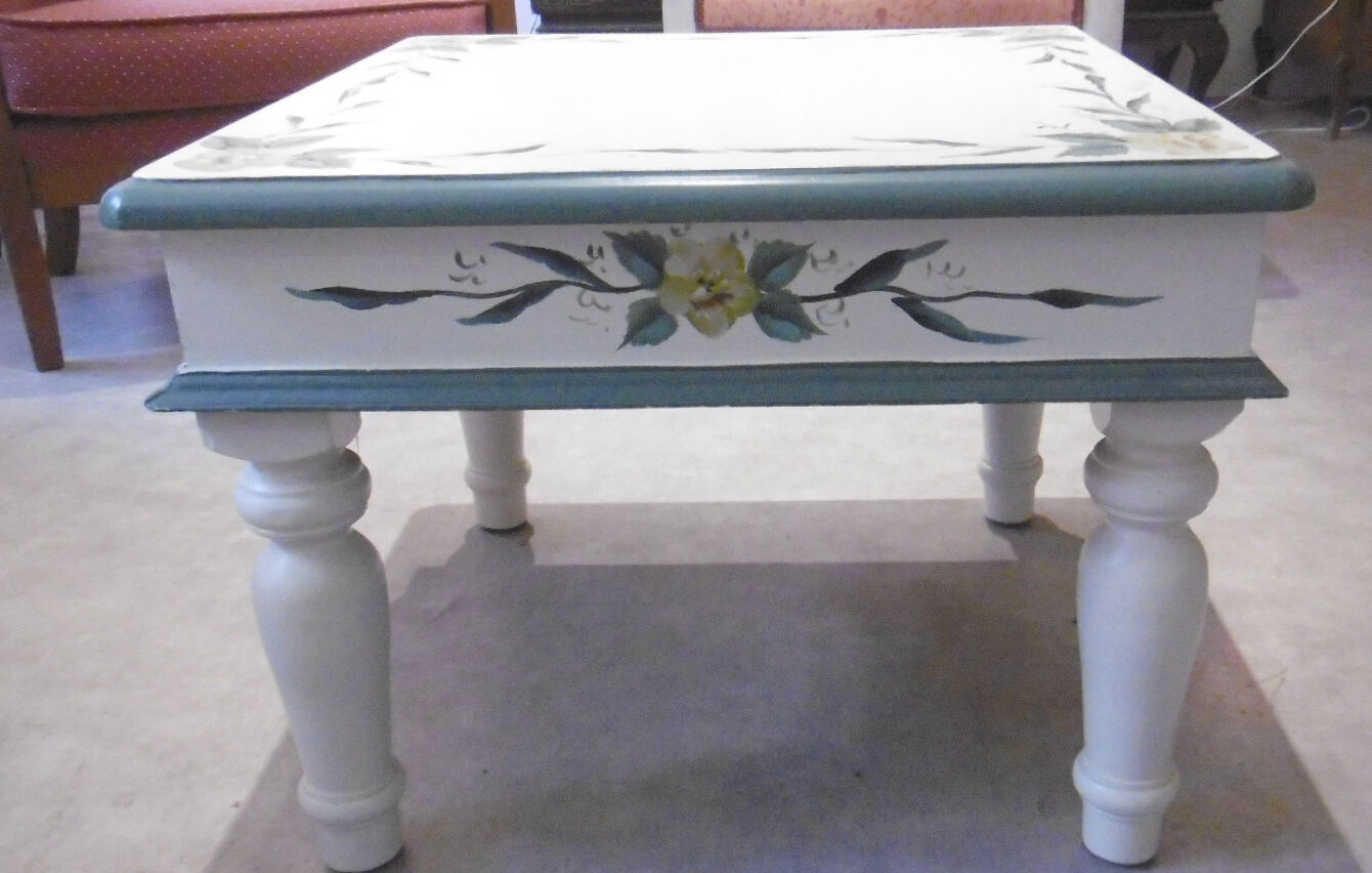 Provençal-style painted wooden coffee table