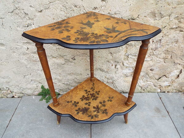 Etagère d'angle en bois peint