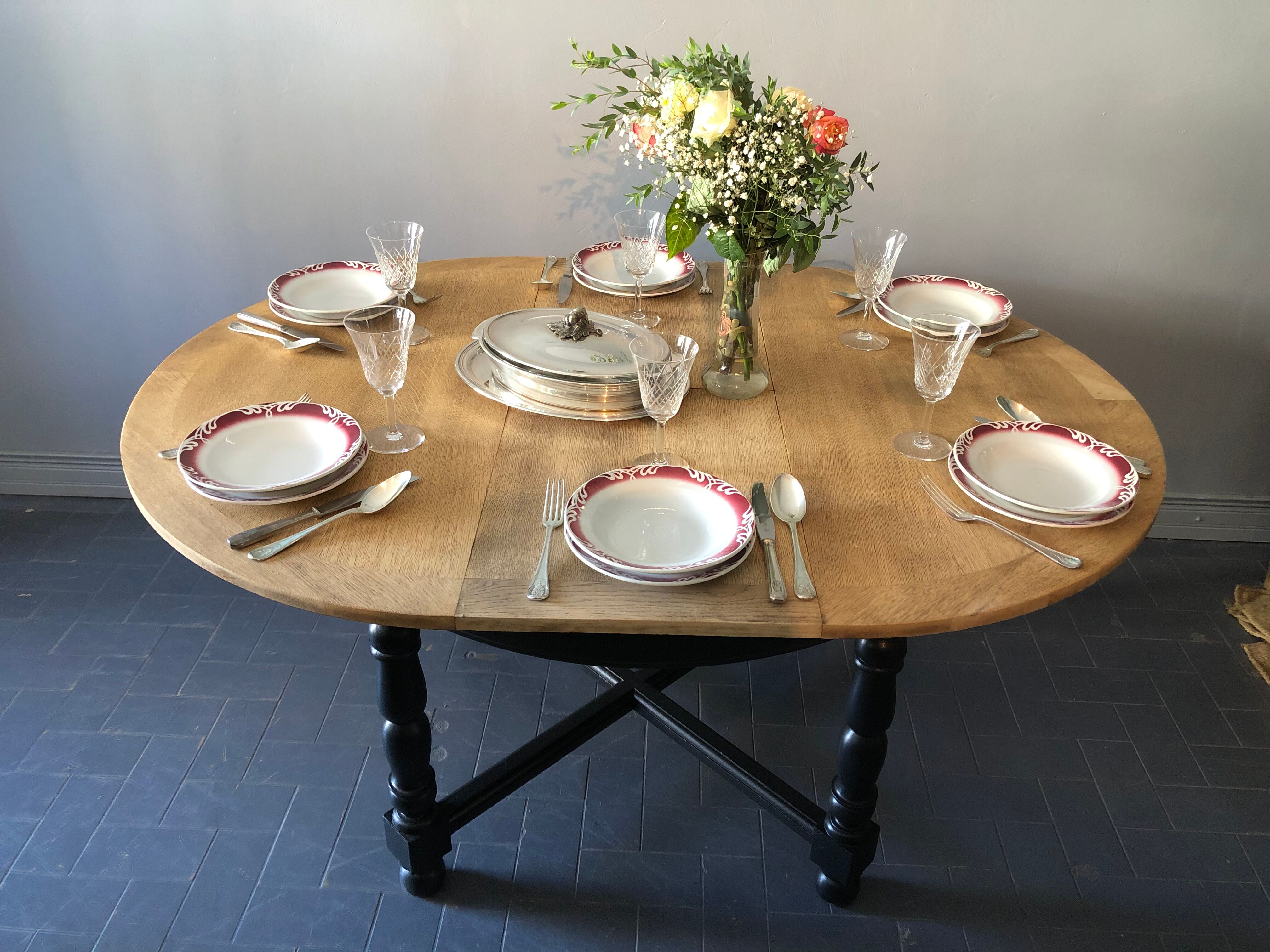 Integrated extended roundtable