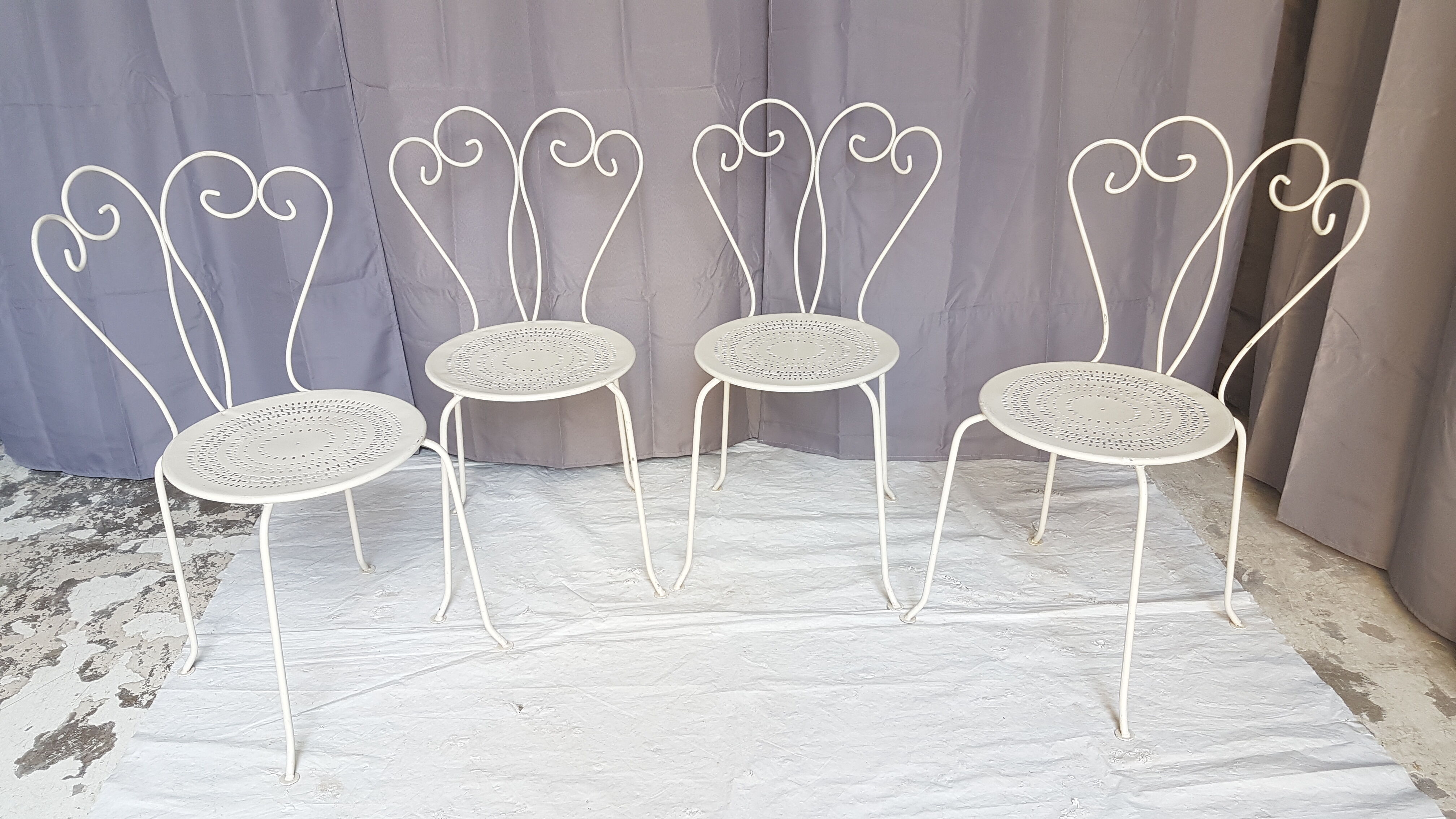 Lot of 6 metal garden seats