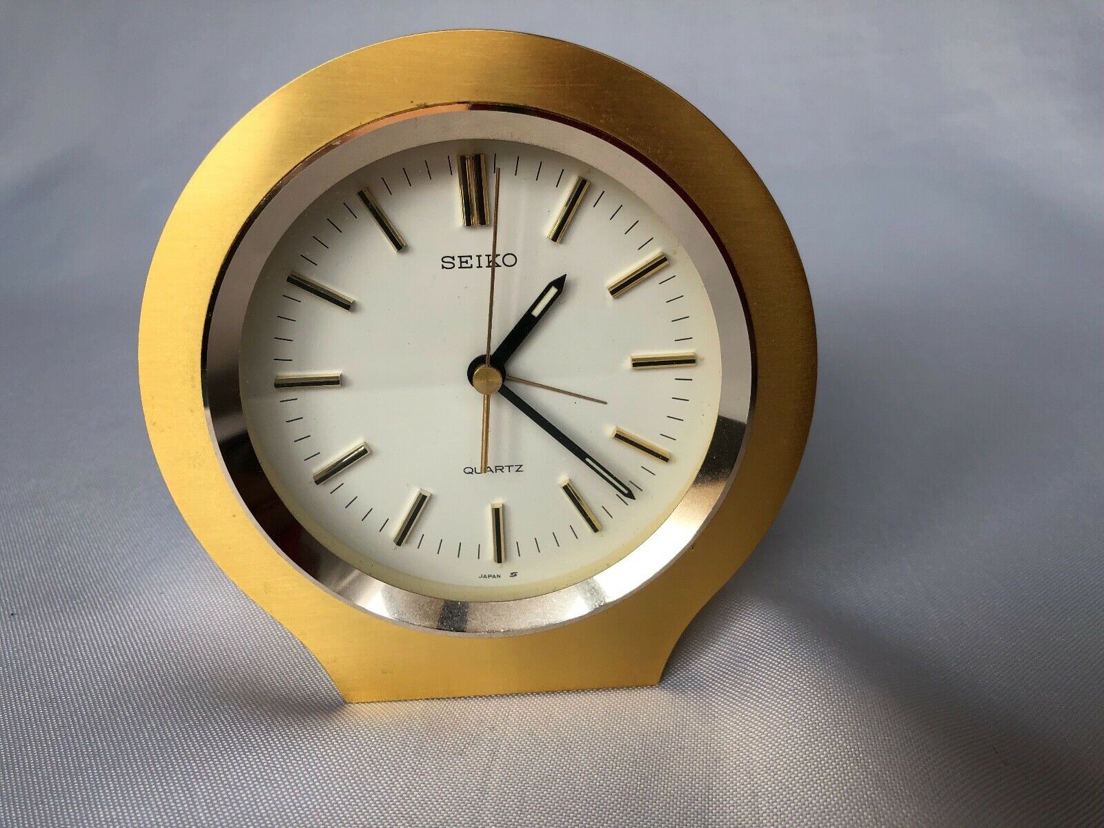 Seiko quartz vintage alarm clock