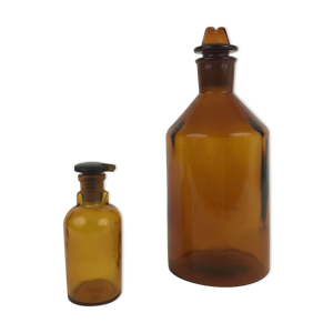 lot de 2 flacons anciens