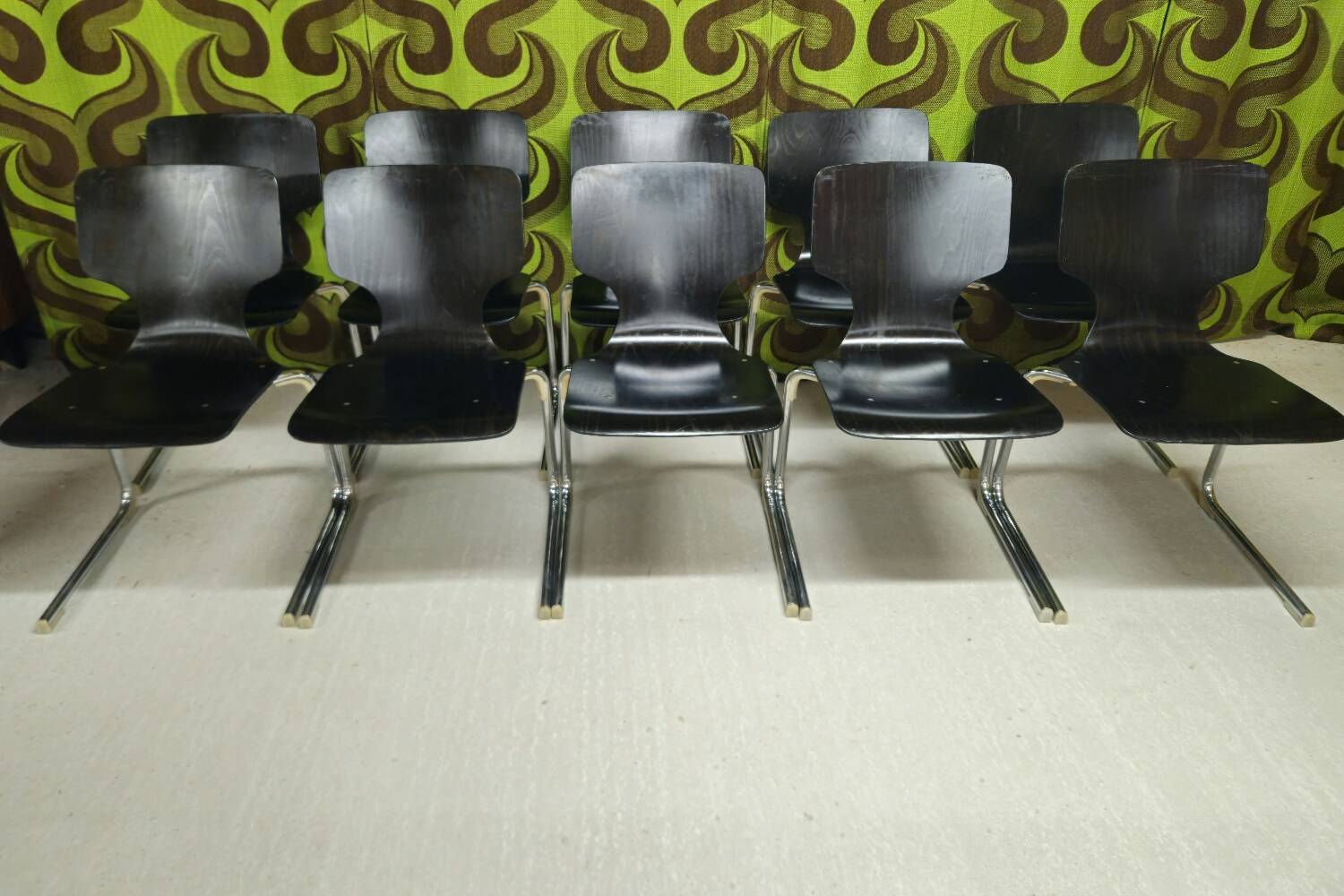 Lot of 10 Vintage 1970s Stacking Chairs