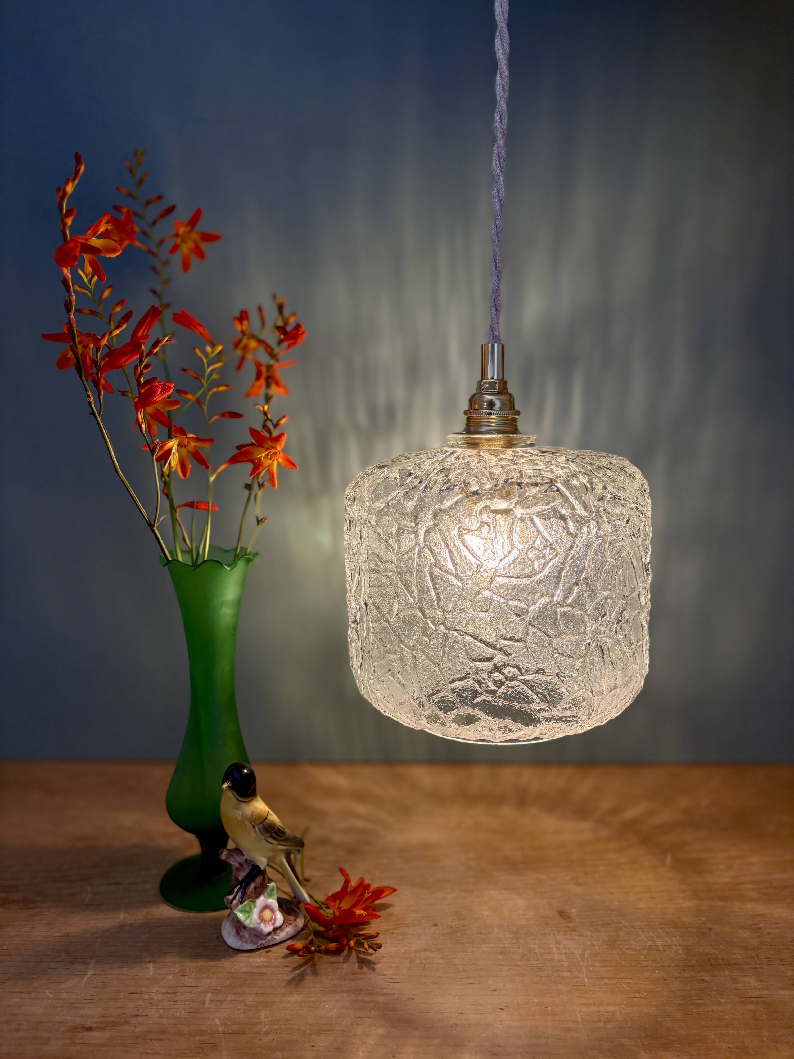 Suspension globe vintage en verre transparent