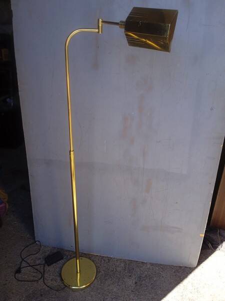 Reading light / articulated floor lamp ep 1970 golden brass