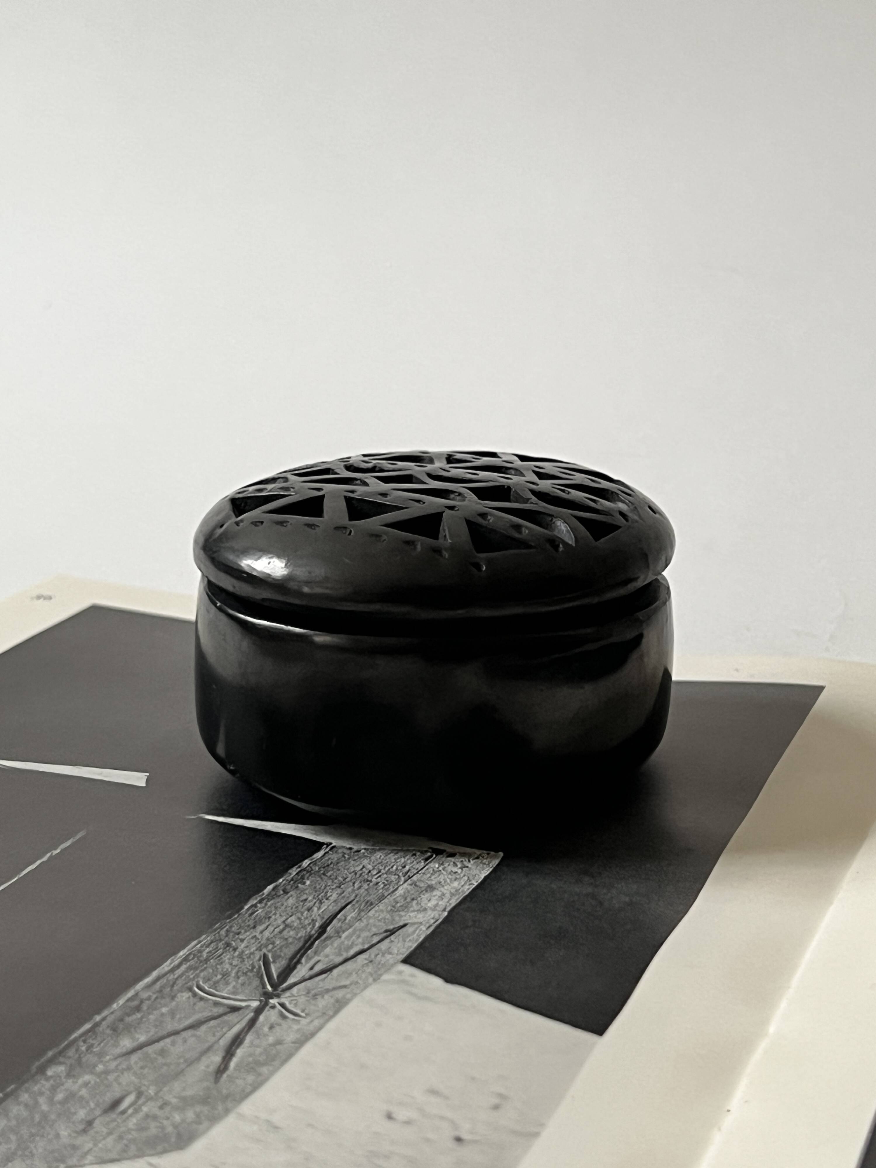 Empty pocket with black ceramic lid, Mexico 1980