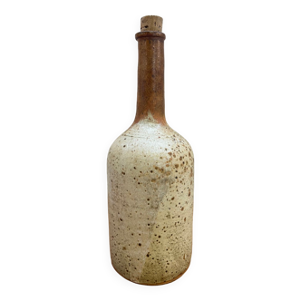 Bouteille vase en grès