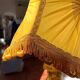 Lampe de table Hollywood Regency avec base en lucite