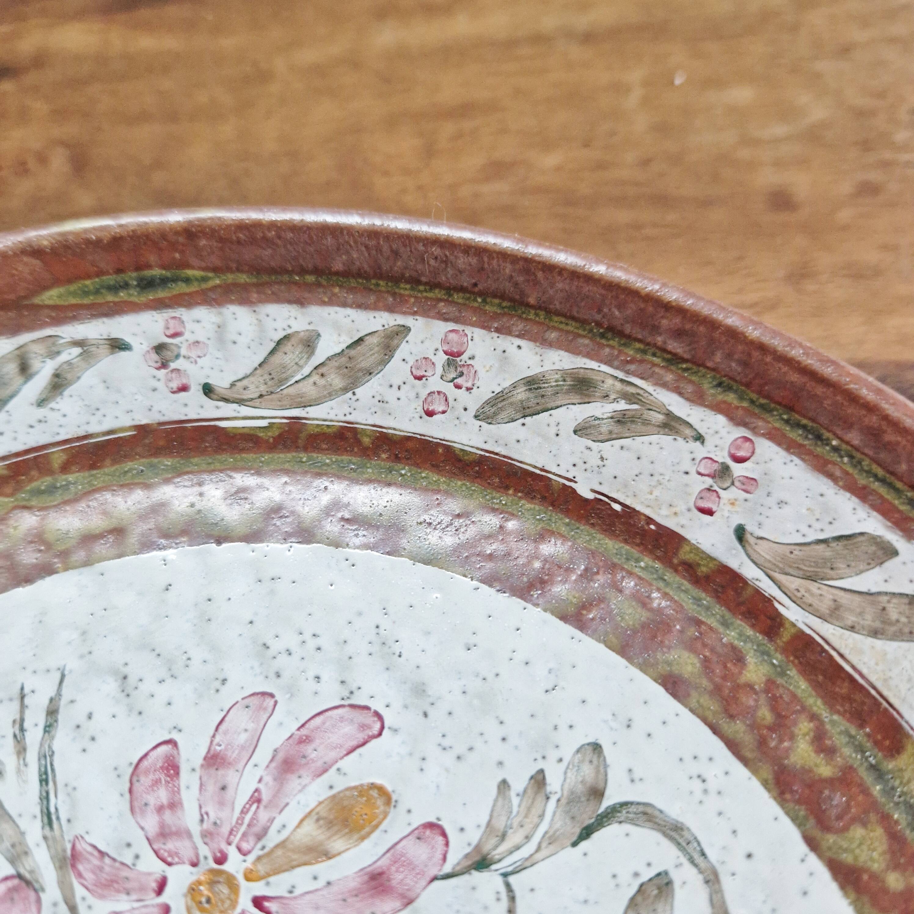 Keraluc quimper stoneware plate with pink flower motif, hand-decorated, 22 cm