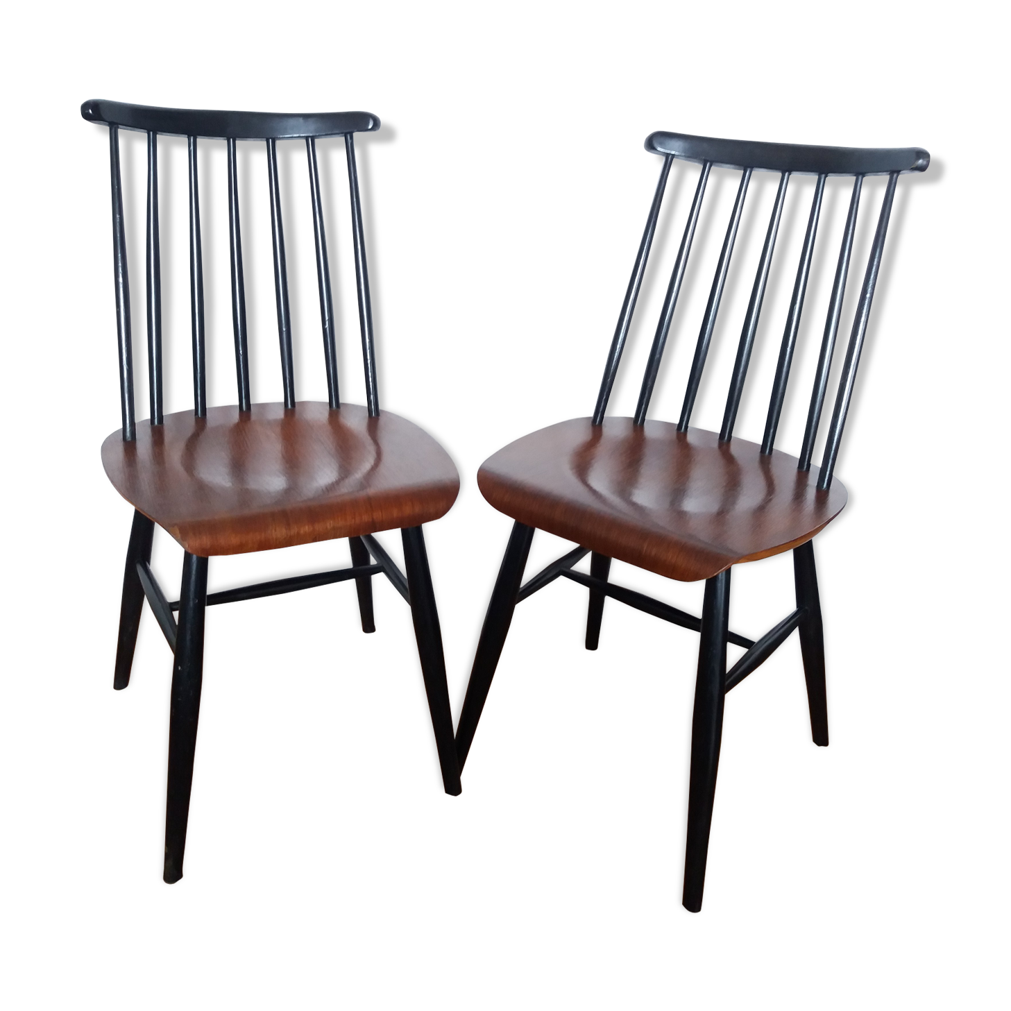 Pair of chairs of Ilamari Tapiovaara