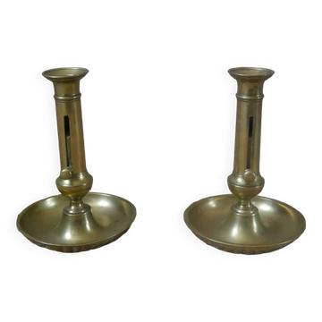Pair of brass push-button candlestick holders in gold metal, bohemian country decoration