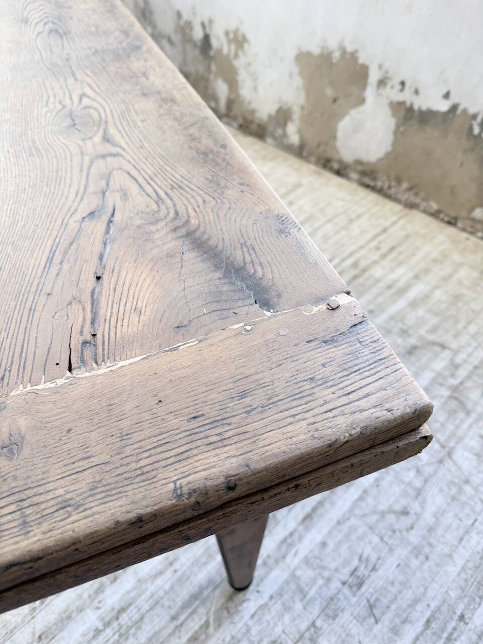Solid oak farmhouse table with integrated extensions 1950