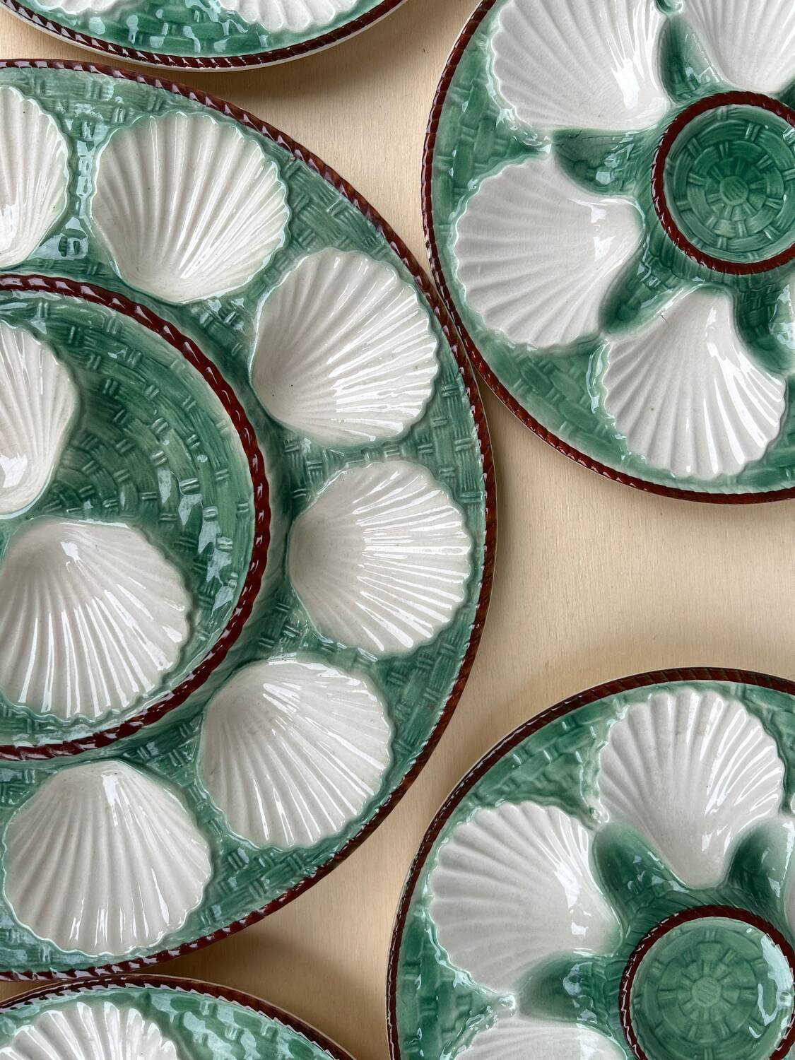 Longchamps oyster plates