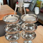 Set of 6 vintage ice cream or cocktail cups in shiny stainless steel.