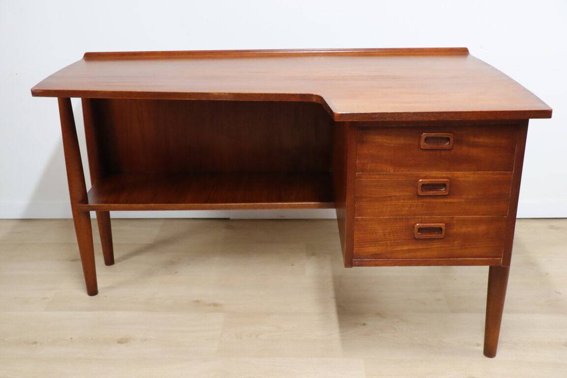 Scandinavian "Boomerang" teak desk - 1960s